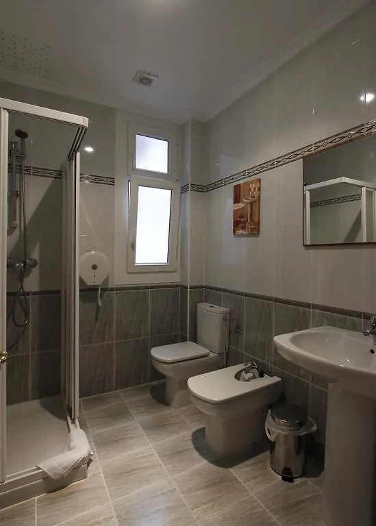 Pension Loinaz San Sebastian 0*,